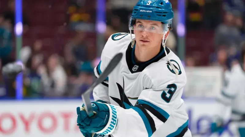 Maple Leafs Acquire Thrun from Sharks, Trade Reaves Maple Leafs Acquire Thrun from Sharks, Trade Reaves
